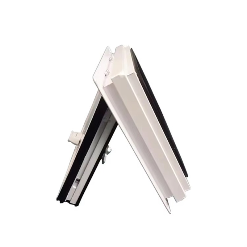 Aluminium RV-hoekdeur en schar - Luggage recensie en prijs